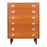Commode en teck, design danois, années 1970 Commode en teck, design danois, années 1970
