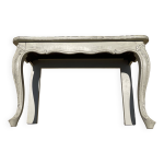 Console de style louis xv patin�e beige et cir�e
