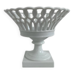 Coupe navette, coupe sur pied, fin xixème siècle, style empire, porcelaine Coupe navette, coupe sur pied, fin xixème siècle, style empire, porcelaine