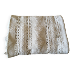 Couverture aux losanges en crochet fait main