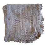 Couvre - lit crochet vintage gris
