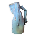 Cruche brutaliste numrote 52 en terre cuite peinte turquoise et bleue