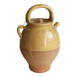 Cruche en terre cuite vernisse jaune