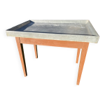 Desserte ou table de rempotage