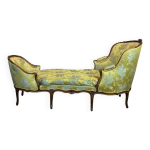 Duchesse en bateau, chaise longue style louis xv en soie jaune, xviiième siècle Duchesse en bateau, chaise longue style louis xv en soie jaune, xviiième siècle