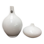 Duo de vases soliflores en verre souffl blanc