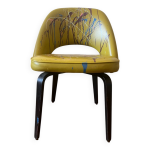 Eero saarinen chaise confrence knoll