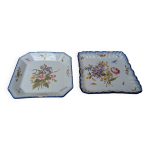 Ensemble de 2 anciennes assiettes carrées charolles motif de fleurs Ensemble de 2 anciennes assiettes carrées charolles motif de fleurs