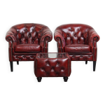 Ensemble de 2 fauteuils club chesterfield en cuir rouge avec table d'appoint