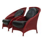 Ensemble de 2 fauteuils sculpturaux en rotin laqu� rouge, ann�es 1970
