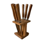 Ensemble de 6 couteaux à beurre en bois et leur support années 70 Ensemble de 6 couteaux à beurre en bois et leur support années 70