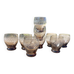 Ensemble de 9 verres à digestif, verre fumé taillé style art deco Ensemble de 9 verres à digestif, verre fumé taillé style art deco