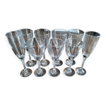 Ensemble de 9 verres vintages assortis de 3 tailles diffrentes