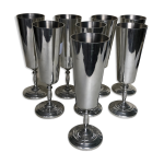 Ensemble de huit flutes en m�tal argent�
