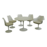 Ensemble saarinen knoll vintage, 1 table, 4 chaise et 1 fauteuil tulipe Ensemble saarinen knoll vintage, 1 table, 4 chaise et 1 fauteuil tulipe