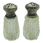Ensemble sel et poivre en cristal et argent