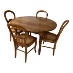 Ensemble table et chaises