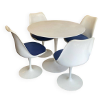 Ensemble table ronde et 4 chaises e. saarinen