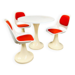 Ensemble vintage de 3 chaises tulipe et une table, en plastique, annes 70