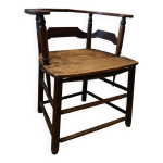 Fauteuil ancien en bois massif avec accoudoirs - style rustique authentique