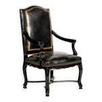 Fauteuil en bois laqu� moulur� et sculpt�