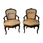 Fauteuils cabriolet poque louis xv en noyer moulurs et canns
