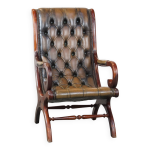 Fauteuil chesterfield anglais vintage vert avec accents en bois Fauteuil chesterfield anglais vintage vert avec accents en bois