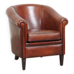 Fauteuil club en cuir de mouton avec passepoil noir Fauteuil club en cuir de mouton avec passepoil noir
