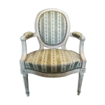 Fauteuil médaillon style louis xvi patiné Fauteuil médaillon style louis xvi patiné