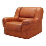 Fauteuil orange, design italien, années 1970, fabricant : mimo padova Fauteuil orange, design italien, années 1970, fabricant : mimo padova
