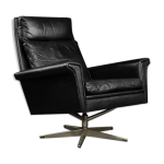 Fauteuil pivotant en cuir noir danois du milieu du siècle par georg thams, années 1960 Fauteuil pivotant en cuir noir danois du milieu du siècle par georg thams, années 1960