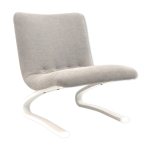 Fauteuil vintage avec base en bois gonflable blanc fait dans les annes 70