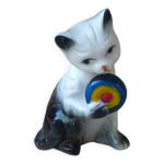 Figurine mignon chaton en cramique jouant avec une balle un jouet color collection vintage