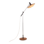 Grand lampadaire inclinable en acier et teck par georges frydman 1960. Grand lampadaire inclinable en acier et teck par georges frydman 1960.