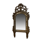 Grand miroir ou trumeau à parcloses en bois sculpté et doré. travail italien du début du xixe siècle Grand miroir ou trumeau à parcloses en bois sculpté et doré. travail italien du début du xixe siècle