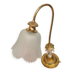 Grande lampe laiton a pampilles 1970 a 80 et verre opaque moul, tres bon etat elec ok