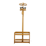 Guillerme et chambron pour votre maison, un lampadaire formant tagre, 196