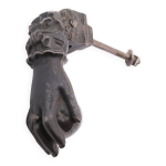 Heurtoir de porte en mtal en forme de main, annes 30