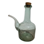 Huilier en verre ancien