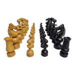 Jeu d �checs vintage en bois sculpt� � la main, ann�es 1930, hauteur du roi 8 cm