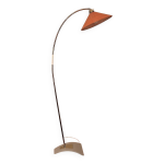 Lampadaire arc en laiton et m�tal perfor� de style mid - century modern, ann�es 1960.