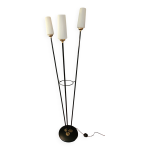 Lampadaire vintage 3 opalines. 1950s. Lampadaire vintage 3 opalines. 1950s.