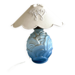 Lampe art déco en verre bleu signée chateau. catteau - style val saint lambert Lampe art déco en verre bleu signée chateau. catteau - style val saint lambert