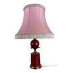 Lampe de bureau style art dco avec une sphre rouge bordeaux au centre le corps est en fer laqu