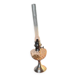 Lampe à pétrole pied en aluminium, val st lambert années 1950 Lampe à pétrole pied en aluminium, val st lambert années 1950