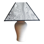 Lampe pied vintage granit et abat - jour pyramide en papier marbr