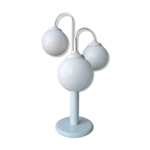 Lampe de table en métal blanc vintage avec 3 boules de lanterne, années 80 Lampe de table en métal blanc vintage avec 3 boules de lanterne, années 80