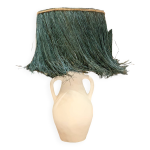 Lampe en terre cuite blanc et abat - jour raphia bleu