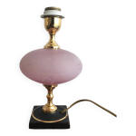 Lampe vintage en cramique laiton et boule en verre rose