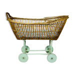 Landau en rotin vintage pour poupes